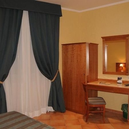 Colonna Room Rental Фраскати Экстерьер фото