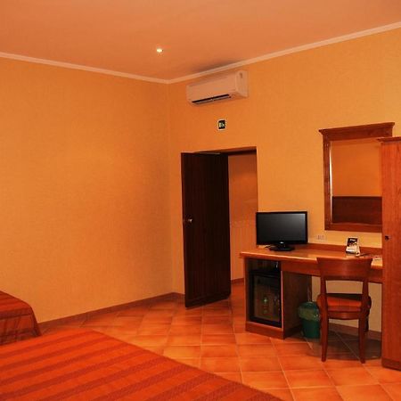 Colonna Room Rental Фраскати Номер фото